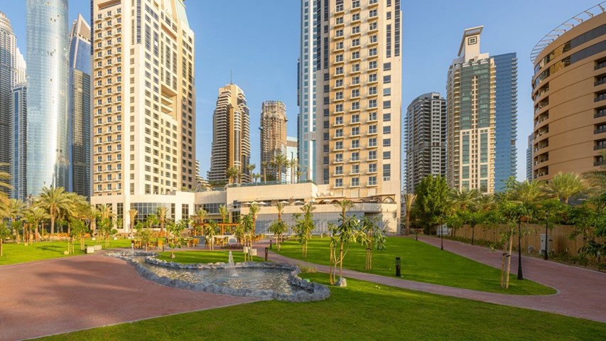 Habtoor Grand Beach Resort And Spa Autograph Collection - 