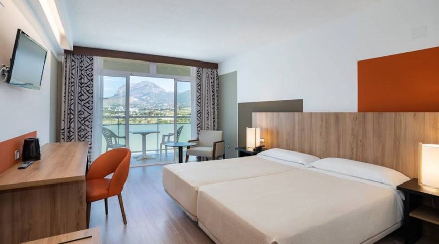 MedPlaya Flamingo Oasis Hotel, Benidorm, Costa Blanca, Spain | Travel