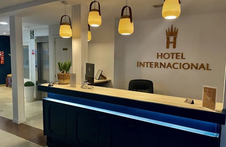 Internacional Hotel, Benidorm, Costa Blanca, Spain, 1