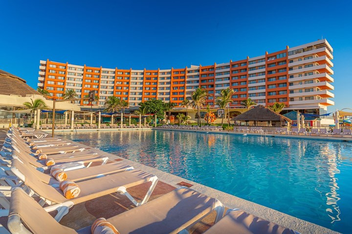 Crown Paradise Cancun >> Crown Paradise Club Cancun Hotel Cancun Hotel Zone Cancun Crown Paradise Cancun >> Crown Paradise Club Cancun Hotel Cancun Hotel Zone Cancun