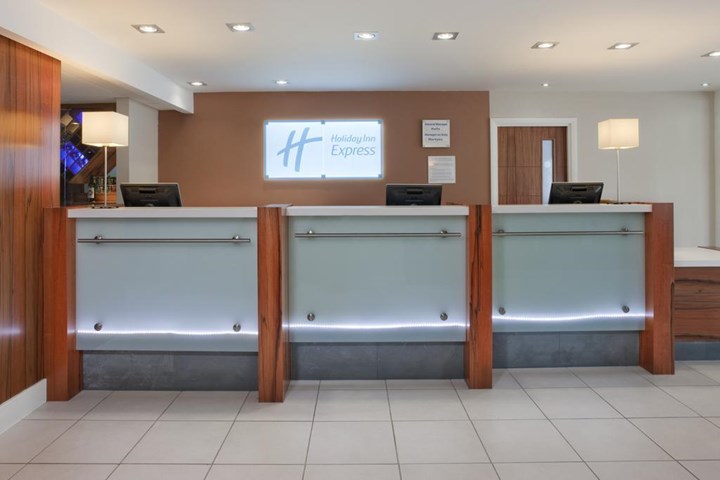 Holiday Inn Express Gatwick Crawley Crawley West Sussex - 