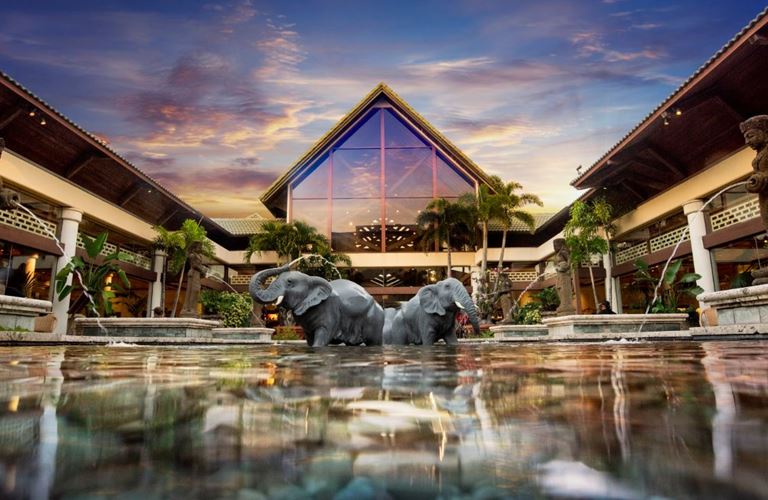 Loews Royal Pacific Resort at Universal Orlando, Orlando Intl Drive, Florida, USA, 2