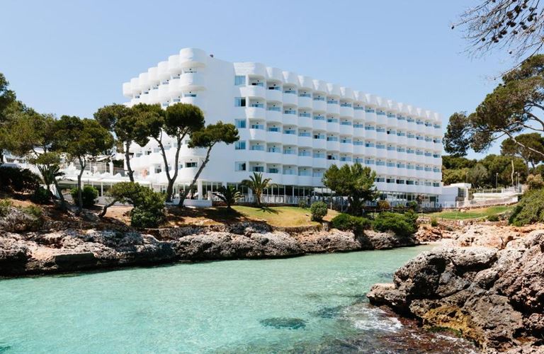 Aluasoul Mallorca Resort - Adults Only (+16), Cala d'Or, Majorca, Spain, 1