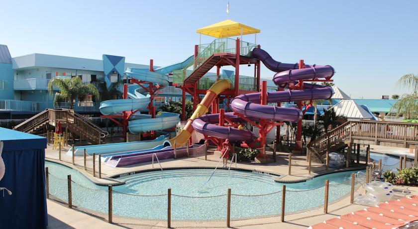 Flamingo Waterpark Resort