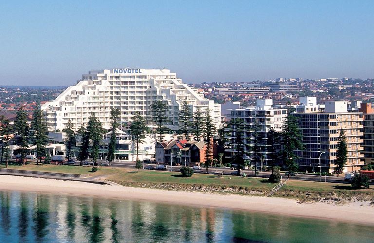 Novotel Sydney Brighton Beach Hotel, Sydney, New South Wales, Australia, 1