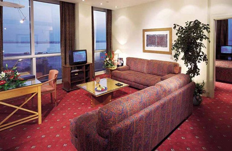 Hilton Baynunah Hotel, Abu Dhabi, Abu Dhabi, United Arab Emirates, 7