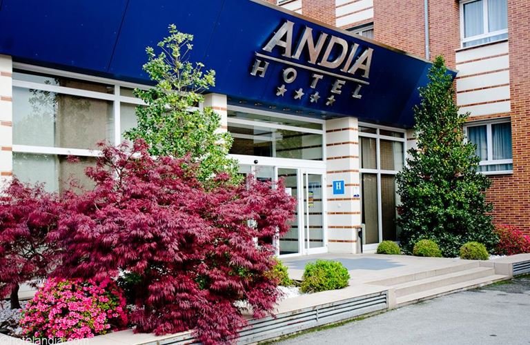 Andia Hotel, Orcoyen, Navarra, Spain, 1