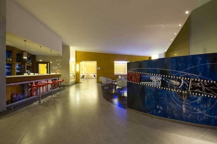 Promo 60% Off Holiday Inn Express Milan Malpensa Airport ...