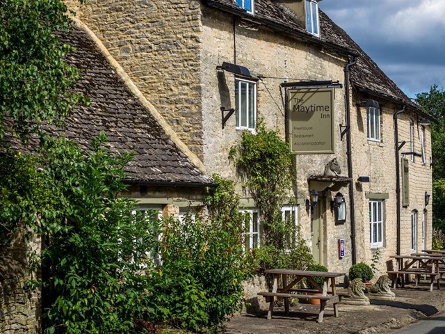 The Maytime Inn - Glorious Country Inn, Asthall, Oxfordshire, United ...