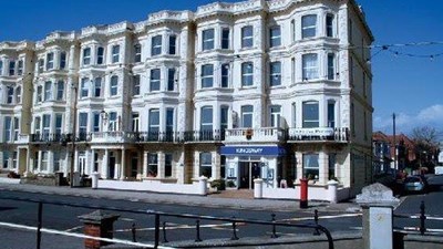 Travelodge Worthing Seafront, Worthing, West Sussex, United Kingdom ...