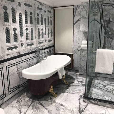 Radisson Blu Udaipur Palace Resort Spa Udaipur Dnata Travel