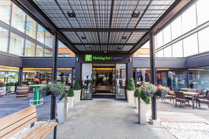 Holiday Inn Express Zurich Airport, Rumlang, Switzerland | Emirates Holidays