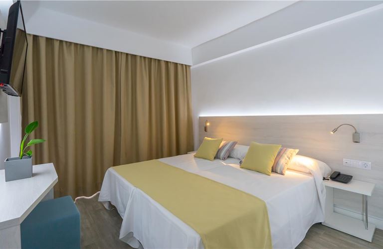 Bellevue Vistanova Hotel, Magaluf, Majorca, Spain, 26