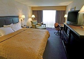 Clarion Inn & Suites By Hampton Convention Center, Hampton, Virginia, USA, 10