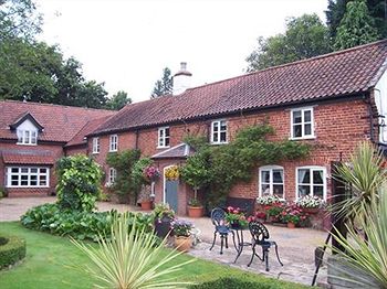The Beeches Bed and Breakfast, Buxton, Norfolk, United Kingdom, 8
