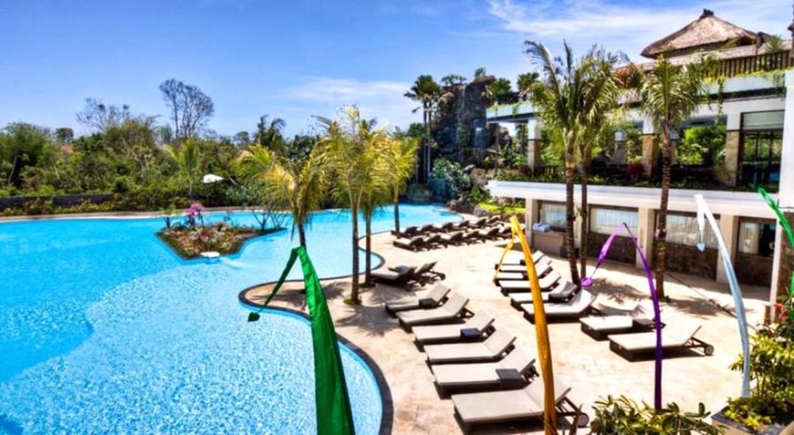 Бали swiss belhotel. Renaissance bali nusa dua resort. Swiss belhotel. Расстояние от мулии ресорт до бали коллектион. Бали swiss belhotel.