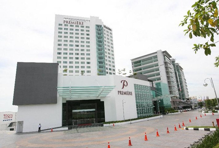 Premiere hotel klang vaccine