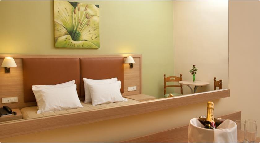 pallas hotel laganas zante