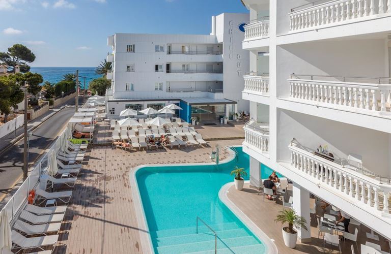 Triton Beach Hotel, Cala Ratjada, Majorca, Spain, 1