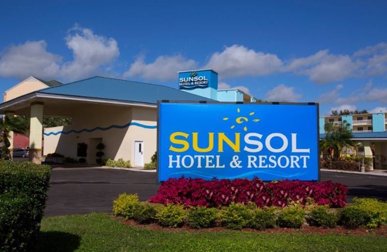 Sunsol International Drive, Orlando Intl Drive, Florida, USA, 2