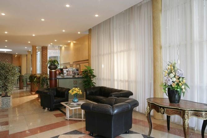 Hotel De La Treille Lille Pas De Calais France Travel - 