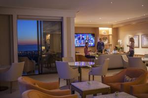 Fashion Island Hotel Newport Beach - TravelPlanners: All Inclusive