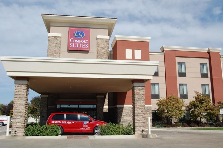 Comfort Suites Manhattan Manhattan Kansas Usa Travel Republic