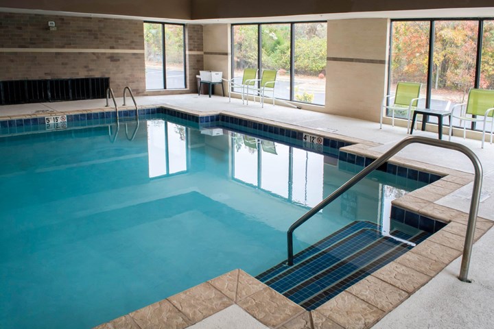 hotels in roanoke rapids nc with indoor pool