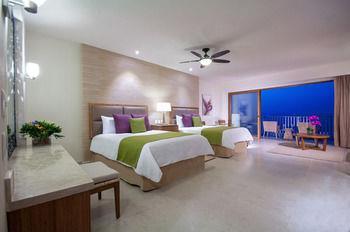 Club Meza Del Mar Hotel, Old Town Vallarta - dnata Travel