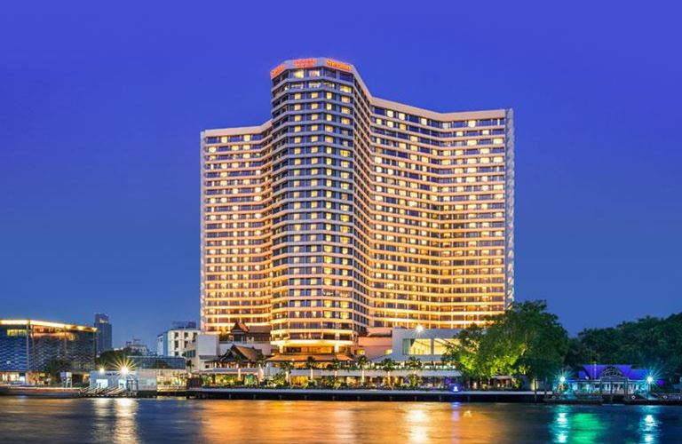 Royal Orchid Sheraton Towers Bangkok Hotel, Riverside, Bangkok, Thailand, 1