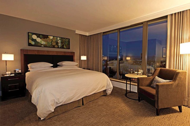 DoubleTree by Hilton Hotel & Suites Victoria, Victoria, British Columbia, Canada | Travel Republic