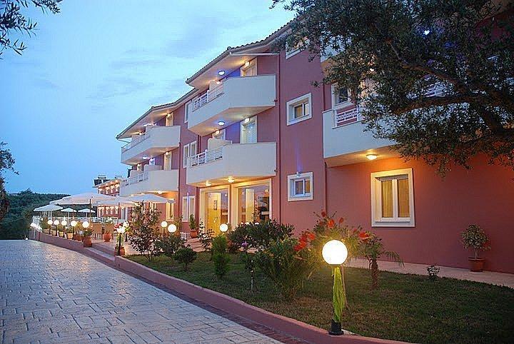 pantheon hotel tsilivi