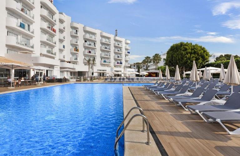 AluaSun Continental Park Hotel & Apartments, Playa de Muro, Majorca, Spain, 1