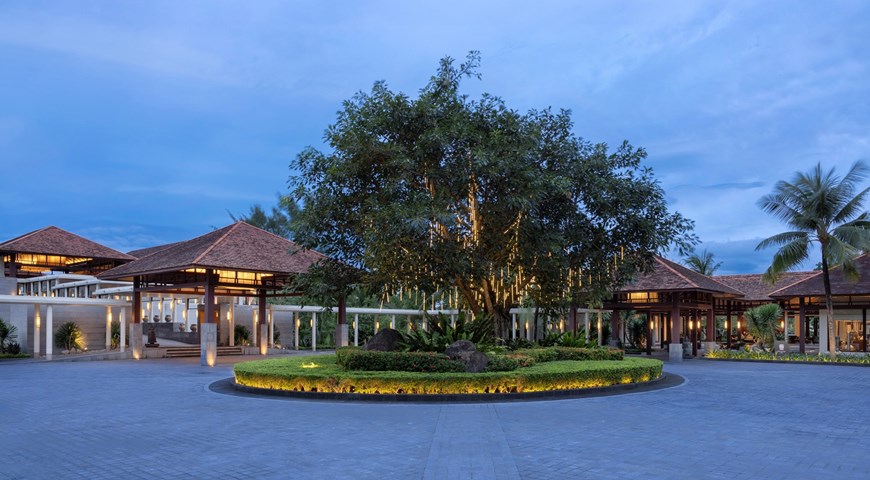 Banyan Tree Lang Co Phu Loc Dnata Travel