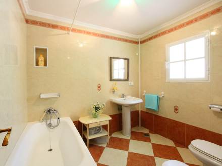 Holiday House Hacienda Santa Isabel Ref Es5510 129 1 Rincon De La Victoria Costa Del Sol Spain Travel Republic