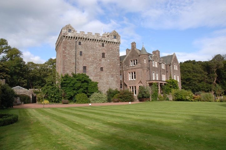 Comlongon Castle Clarencefield Dumfries And Galloway - 