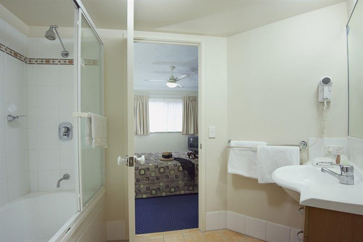 Red Fox (ex.Turtle Beach Resort) 4*. Red Fox (ex.Turtle Beach Resort) 4* Гоа. Two Bedroom Sky Family Room.